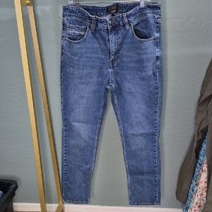 Men's Slim Straight Denim Jeans in Classic Blue
